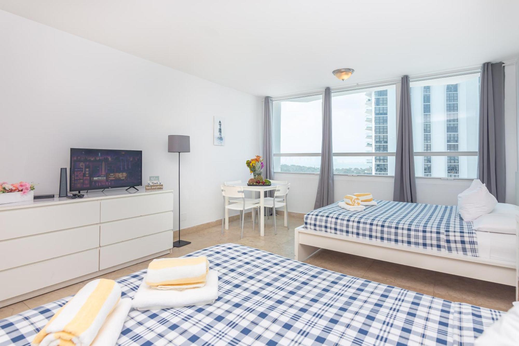 Girasole Rentals Suites Майами-Бич Экстерьер фото