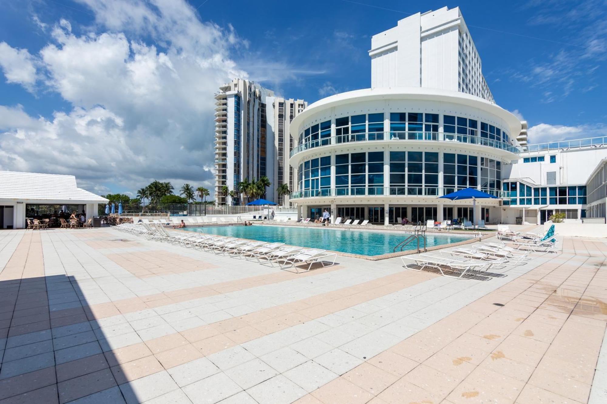Girasole Rentals Suites Майами-Бич Экстерьер фото